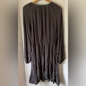 Old Navy Panther XXL waist defined Min Panther dress long sleeve v neck